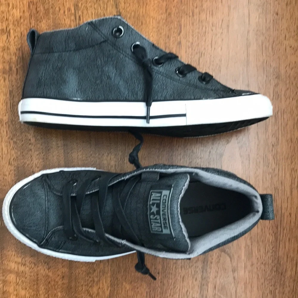 Converse AllStar Youth Shoe in Charcoal Gray